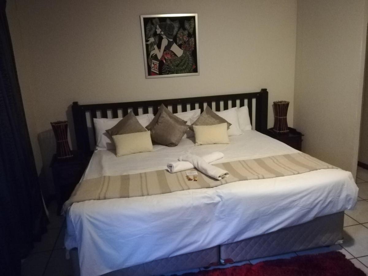 Sun Deck Lodge Hartbeespoort Exterior foto